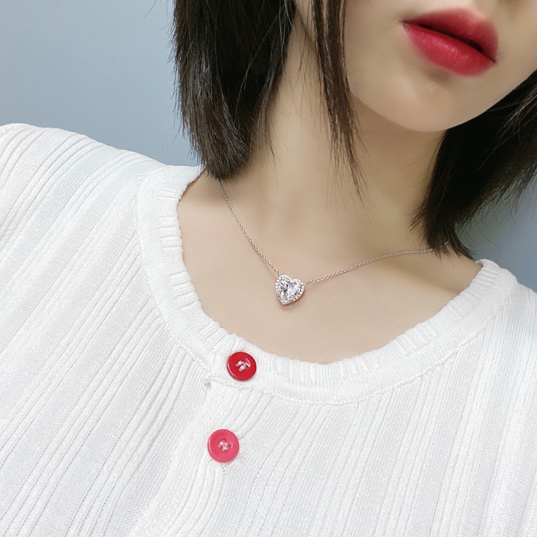 Stream Popular Luxury Shining Heart-Shaped Pendant Necklace